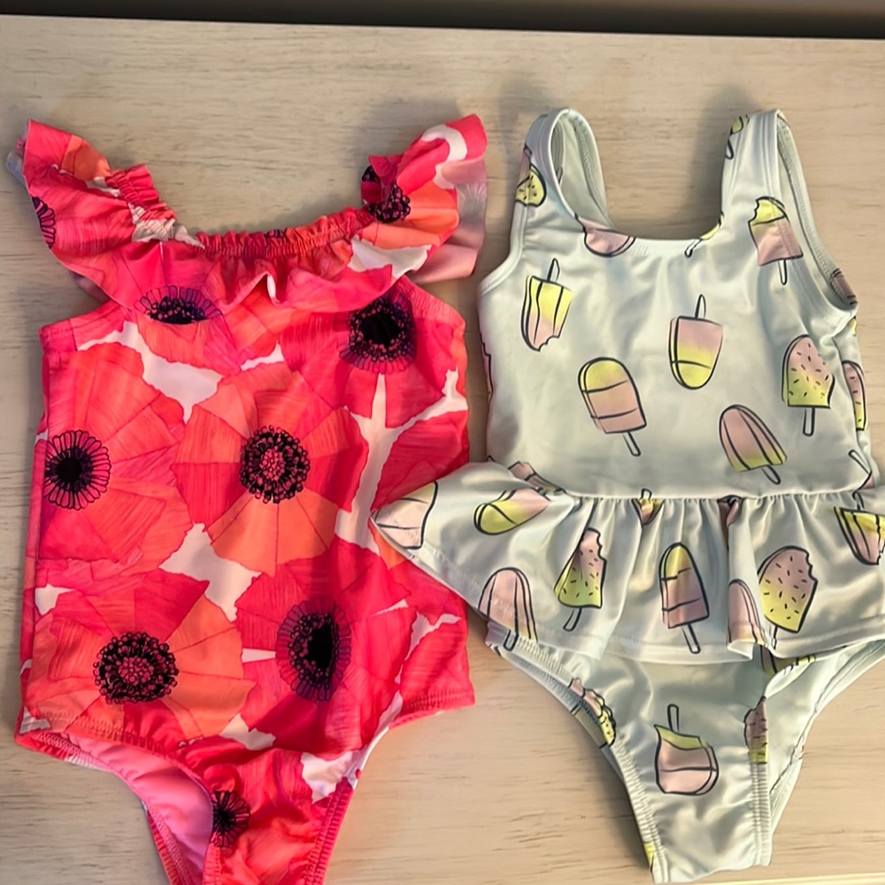 Baby gap 4T bathing suits
